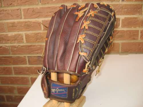 Ron Fairly MacGregor 197 Back